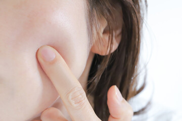 女性の肌　スキンケア © webbiz