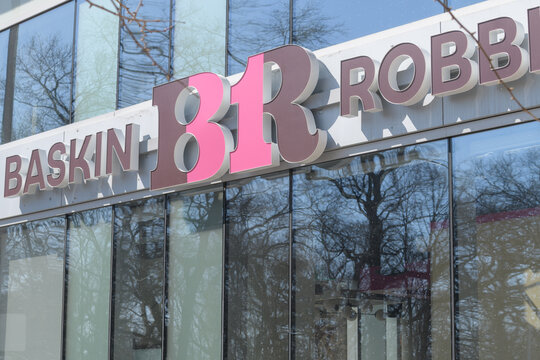 exterior building facade and sign of Baskin Robbins, an ice cream shop chain, located here at 1820 Bloor St W, Toronto