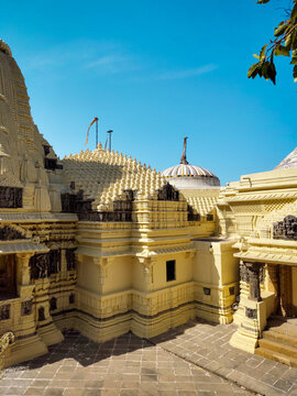 Girnar Parvat temples in Junagadh, Gujarat, is an ancient, sacred mountain complex featuring 866 Hindu and Jain temples spread across five peaks.