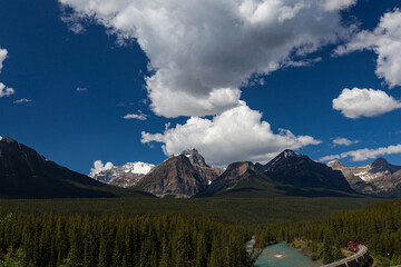 Bow Valley Parkway, Banff NP © Jerry