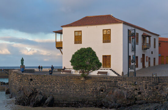 Casa de la Real Aduana, Museum of Contemporary Art Eduardo Westerdahl Puerto de la cruz, Tnerife, Canary islands, Spain 