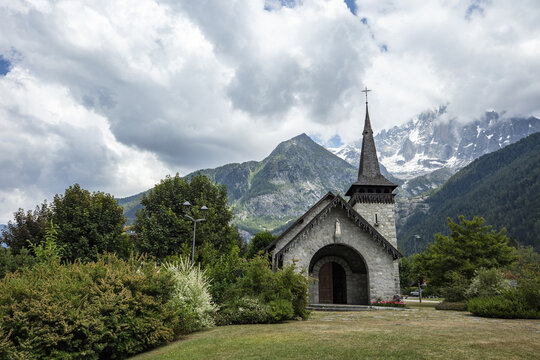 잔디,출입문,예배당,레프라교회,Chapelle des Praz,설산,몽블랑,샤모니,프랑스