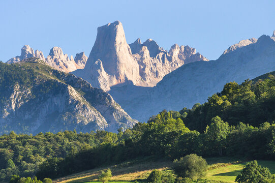 Naranjo de Bulnes Rocky Limestone Peak at Golden Hour, Picos de Europa, Asturias, Spain