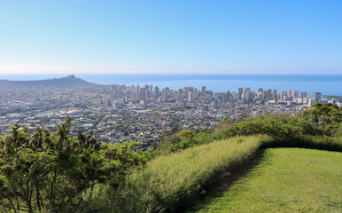 Fototapeta premium Scenic View Along O'ahu, Hawai'i Coastline