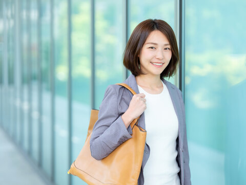 ビジネス　女性