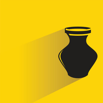 inkpot icon with shadow on yellow background