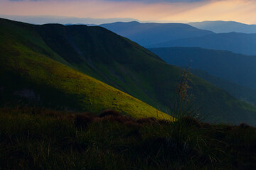 Fototapeta premium Sunrise over the Carpathian mountains, view from mountain Bliznitsya Velika 1881 m. Dragobrat, Ukraine.