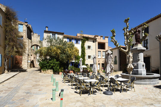 gate and square  of Bages, Aude, France