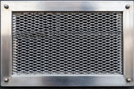 Metal vent cover with diamond pattern for airflow and ventilation applications