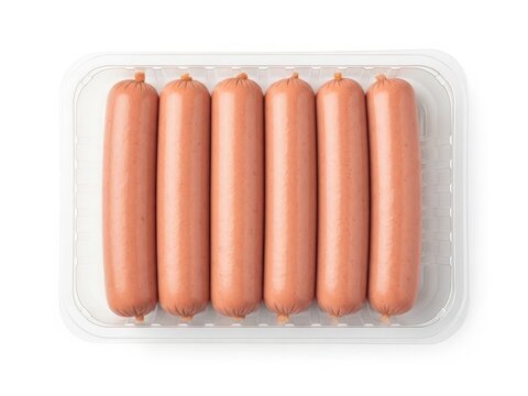 Six cooked sausages neatly arranged in a clear plastic container on a white background