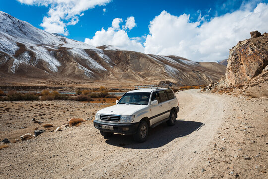 Off-road vehicle at the Pamir highway in Tajikistan