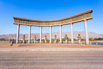 Naklejka premium Khujand Historical Leaders Monument in Tajikistan
