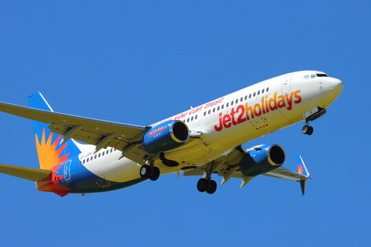 Jet2holidays, Boeing 737, on final approach into London Stansted Airport, Essex, UK on 24th April 2026