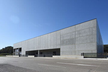 Obraz premium warehouse or factory made with concrete panels