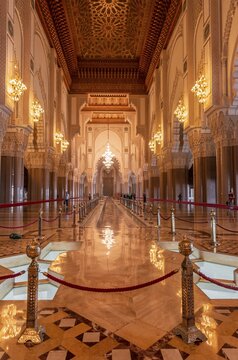 Interior view, prayer hall decorated with ornaments, Hassan II Mosque, Grande Mosqu&eacute;e Hassan II, Moorish architecture, Casablanca, Morocco