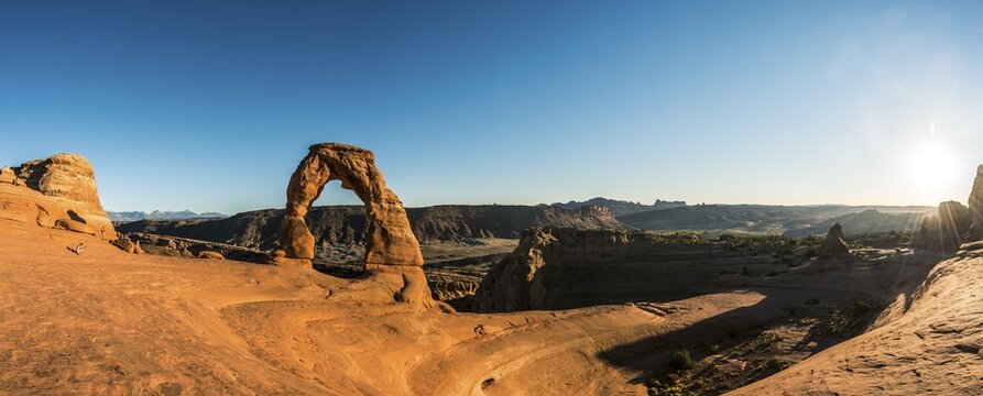 Natural Arch Delicate Arch, Arches National Park, Moab, Utah, USA