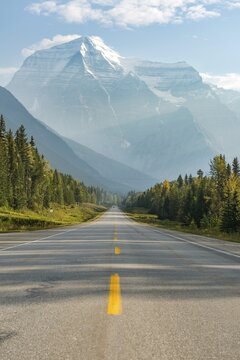 Highway, snow-capped mountains at the back, Mt Robson, Yellowhead Highway 16, British Columbia, Canada