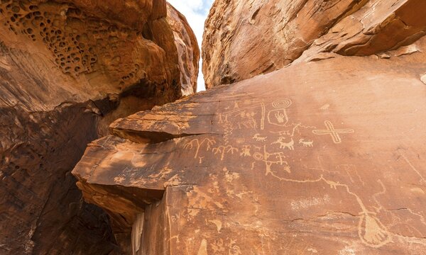 Indian petroglyphs of the Anasazi, Atlatl rock, Valley of Fire State Park, Nevada, USA