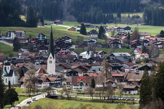View of Fischen and Fischen-Au, Illertal, Oberallg&auml;u, Allg&auml;u, Bavaria, Germany