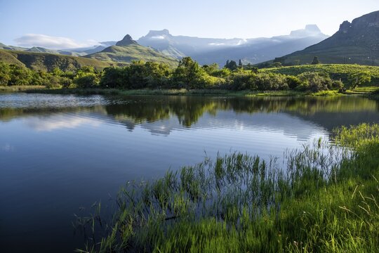 Amphitheatre with reflection in the lake, Royal Natal National Park, Drakensberg Mountains south, Kwa Zulu Natal, South Africa