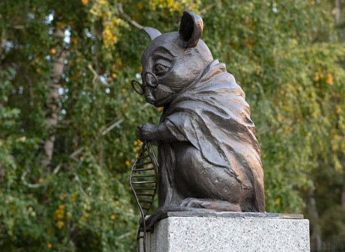 NOVOSIBIRSK, RUSSIA - SEPTEMBER 19, 2025: Monument to the laboratory mouse is close-up. Symbol of Novosibirsk Akademgorodok