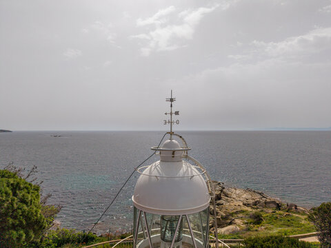 Faro de Rosas situado en la Punta de la Poncella,  comarca Alto Ampurd&aacute;n, Catalu&ntilde;a, Espa&ntilde;a