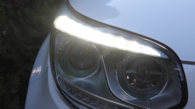 Car Headlight With Led Daytime Running Lights
