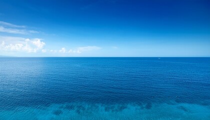 Obraz premium sea view at vacation summer day sea surface close up shot blue sky with clear horizon nobody beautiful summer background for resort vacation concept