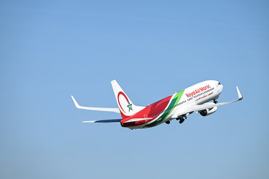 Brussels Airport avion Royal Air Maroc Boeing 737
