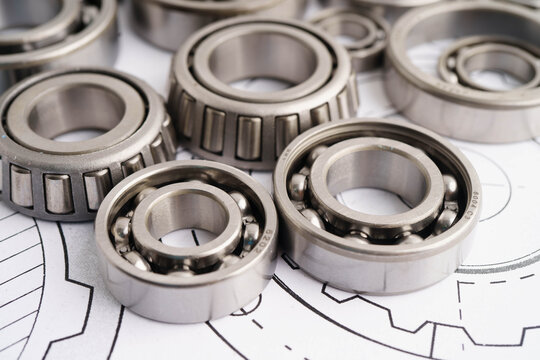 Ball bering circular joint machine component.