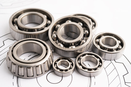 Ball bering circular joint machine component.