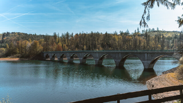 Br&uuml;cke am See 