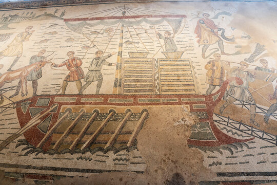 Roman transport ship loading animals, ambulatory of the great hunt, mosaics, Roman Villa of Casale, Piazza Armerina, Sicily, Italy, Europe