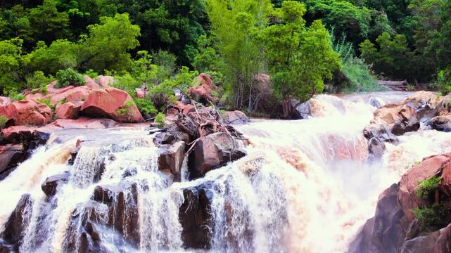Crocodile River Nelspruit Cascades Waterfall 01 50fps