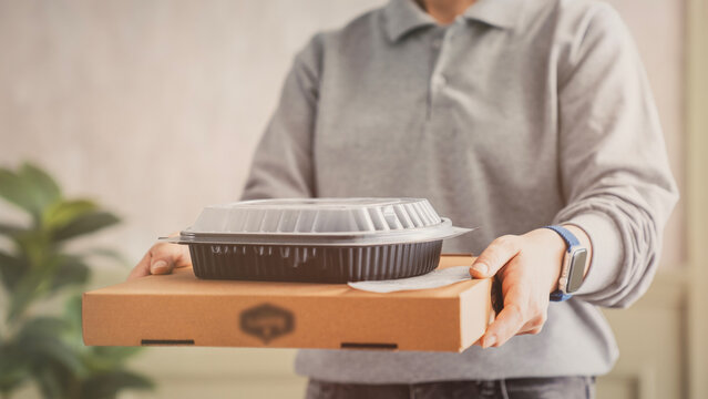 Food delivery service to home