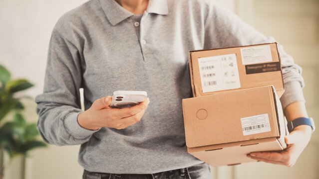 Home delivery of a shipping package