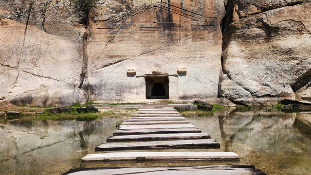 Maltaş is a monumental 7th-century BC Phrygian open-air temple in G&ouml;yn&uuml;ş Valley. Standing 10 meters tall, this massive rock-cut facade features geometric patterns and is dedicated to the goddess Kybel