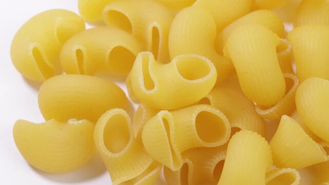 P&acirc;tes macaroni crues, en gros plan