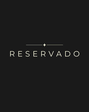 Cartel de Reservado Elegante y Minimalista - Se&ntilde;al&eacute;tica Premium para Restaurantes y Eventos en Negro y Dorado