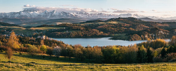 Jezioro Czorstyńskie Niedzica Zamek Tatry Panorama