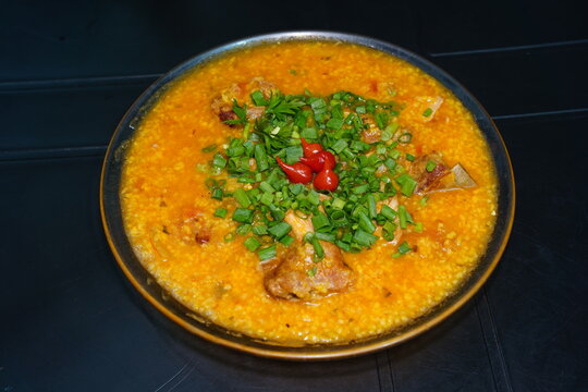 Caldo de Canjiquinha de Galinha Frango