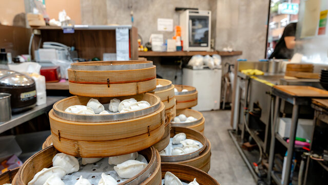 Taiwanese restaurant kitchen with steaming bamboo baskets