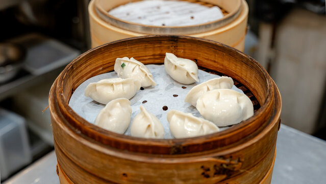 Taiwanese dumplings in bamboo steamer