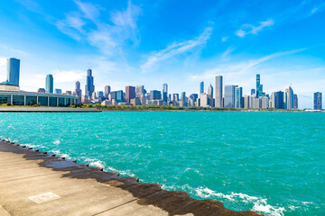 Naklejka premium Chicago Skyline with Lake Michigan Foreground Illinois