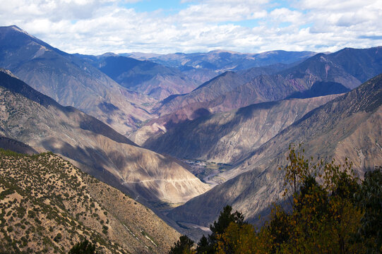 Layered Mountain Ranges in Eastern Tibet