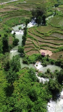THE MOST BEAUTIFUL WATERFALLS IN SUMBA, INDONESIA, WEEKACURA WATERFALL