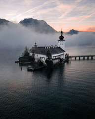 Fototapeta premium Schloss Orth Gmunden Oberösterreich