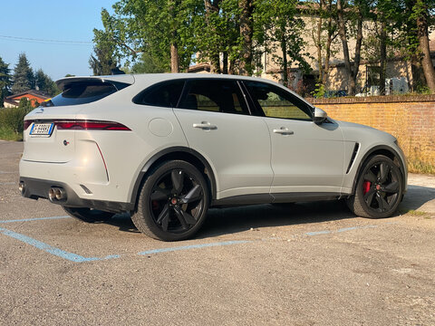 Jaguar F PACE SVR luxury SUV, modern grey performance car, powerful V8 petrol engine in urban setting