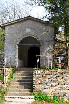 chapel located at the Crocetta Pass, an Apennine pass in Liguria