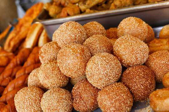 Glutinous rice balls filled with sweet red bean paste 